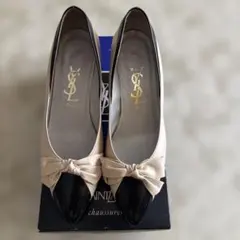 YSL ベージュと黒のリボン付きパンプス　35サイズ