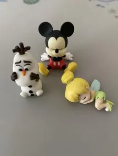 ミニチュアフィギュア　ミッキー・ティンカーベル・オラフ３個セット