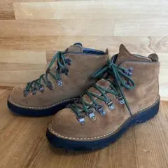 Item thumbnail for item 38bf0c97-0ec8-450c-a4d6-89fc7dffed9e