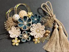 つまみ細工　髪飾り　青碧色　アイボリー