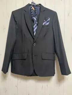 小学校　卒業式スーツ　（150cm）上下　クリーニング済み