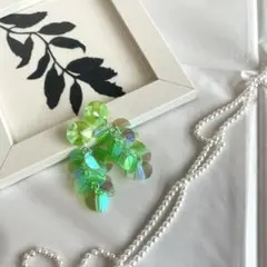 Item thumbnail for item 2bda3465-93e8-48e3-9dd9-868210d6619d