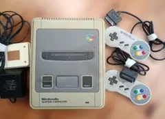 Nintendo スーパーファミコン 本体 コントローラー2個　純正アダプター