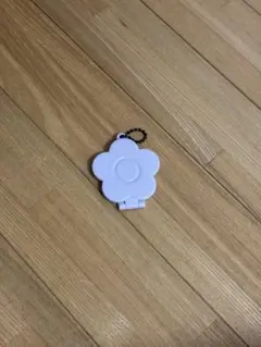 MARY QUANT ガチャガチャ ミニチュアミラーチャーム パープル