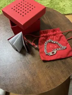 シルバー チェーンブレスレット ロック付き