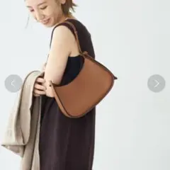 【値下げ】【DECKE/デッケ】 HALF MOON バッグ