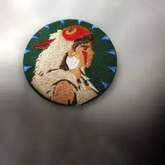ジブリ　もののけ姫　サン　缶バッジ　刺繍ブローチ