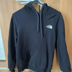 THE NORTH FACE グラデーションロゴ プルオーバーパーカー