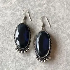 天然石タンザナイトのピアス