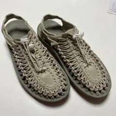 キーン・ユニーク風（26㎝）サンダル（ベージュ）