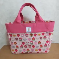 ハンドメイドサイドポケット付きトートバッグ前ポケットありピンクねこ いちご手提げ