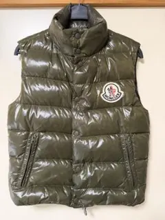 MONCLER モンクレール ダウンベスト カーキ レア商品 - メルカリ