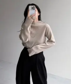 プリーツ Tシャツ