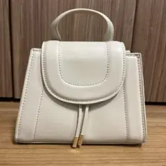 【ZARA】ホワイトハンドバッグ