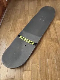 MADNESS スケートボードデッキ