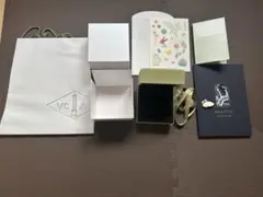 Van Cleef & Arpels ショッパー&空箱