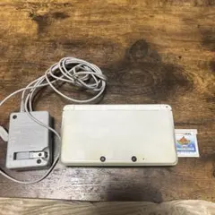 New Nintendo 3DS ホワイト ACアダプター付き