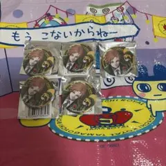 うらたぬき Black Rose 缶バッジ - メルカリ