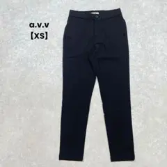 a2423＊a.v.v テーパードパンツ　黒【XS】ストレッチ　スラックス