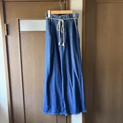 GU ライトデニム ロープベルトタックワイドパンツ