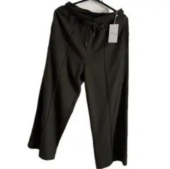 【新品】ピンタックパンツ⭐︎カーキ⭐︎Lサイズ