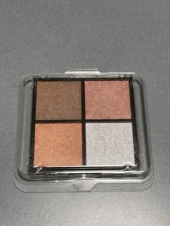 アテニア　アイシャドウパレット 4色のサムネイル