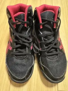 asics バスケットボールシューズ 黒/ピンク