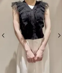 スナイデル Sustainableチュールフリルニットプルオーバー ブラック