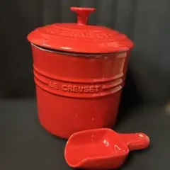 LE CREUSETペットフードコンテナ⭐︎スコップ付き レッドのサムネイル