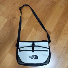 THE NORTH FACE　ノースフェイス　ショルダーバッグのサムネイル