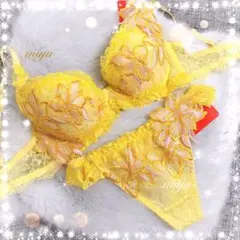 ブルーミングフラワー♥️イエロー✨ブラジャー&ショーツセット✨ルジェ系サルート系