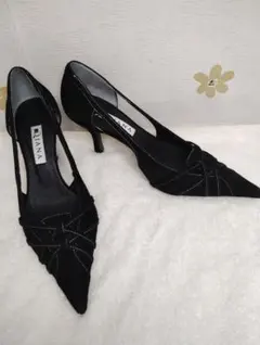 ✨️美品✨️DIANA ブラック ポインテッドトゥ ハイヒール