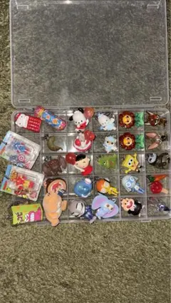 カプセルトイセット 約29個 収納ケース付き