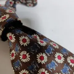 Item thumbnail for item 52fc5ba6-0c77-4de8-aef0-9ef8cbd26c35