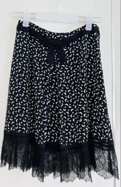 Blumarine シルク レースフレアスカート 丈55cmのサムネイル