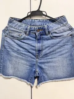 GUのデニムショートパンツ
