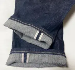 ユニクロ　セルビッジレギュラーフィットジーンズ（ポリウレタン2%混紡モデルＷ29