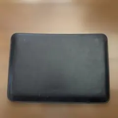黒いレザーMacBook Airケース
