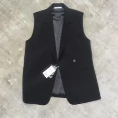 新品　ユナイテッドアローズ　ジレのサムネイル