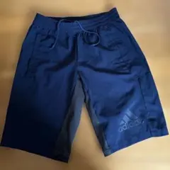 adidas ネイビー ショートパンツ Sサイズ