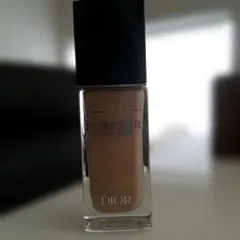 Dior　ディオールスキンフォーエヴァーフルイドグロウ　1n