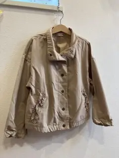 ベージュ フリル付きジャケット 130サイズ branshes