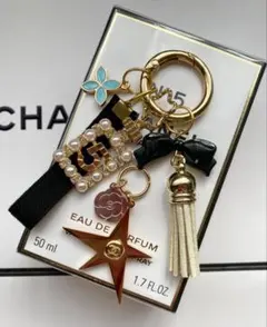 CHANEL_2025 ホリデー 彗星チャーム _キーホルダー ⭐︎ 〈新品〉