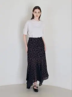 未使用 タグ付き COEL ヘムレーススカート - メルカリ