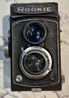 YASHICA Rookie  ヤシカ ルーキー 1956年 骨董 カメラ YASHICA Rookie ヤシカ ルーキー 1956年 骨董 カメラ - メルカリ
