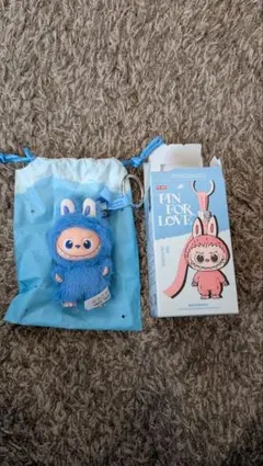 POPMART PIN FOR LOVE イニシャルO