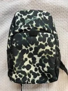 希少　NIKE 迷彩リュック NIKE ナイキ リュックサック 約24L メンズ レディース