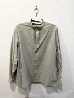 THE RERACS バンドカラーシャツ ベージュのサムネイル