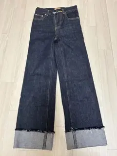 ダークブルーフレアカットデニム