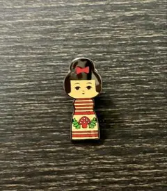 こけし ピンバッジ ゴンバ社